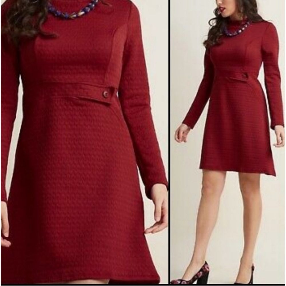 MODCLOTH Taken By Texture A-Line Mock
Neck Long Sleeve Dress Size 4X EUC